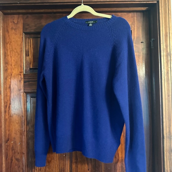 J. Crew Men's Deep Blue Crewneck Wool Sweater. - Picture 1 of 3
